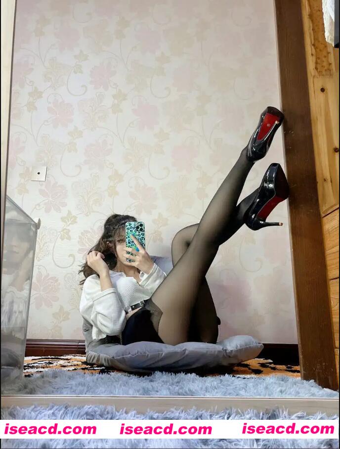 图片[1]-【写真/COSPLAY/合集/带视频】Kettoe 全套21套资源整合【3.98G/带杂图】-嘤嘤怪之家