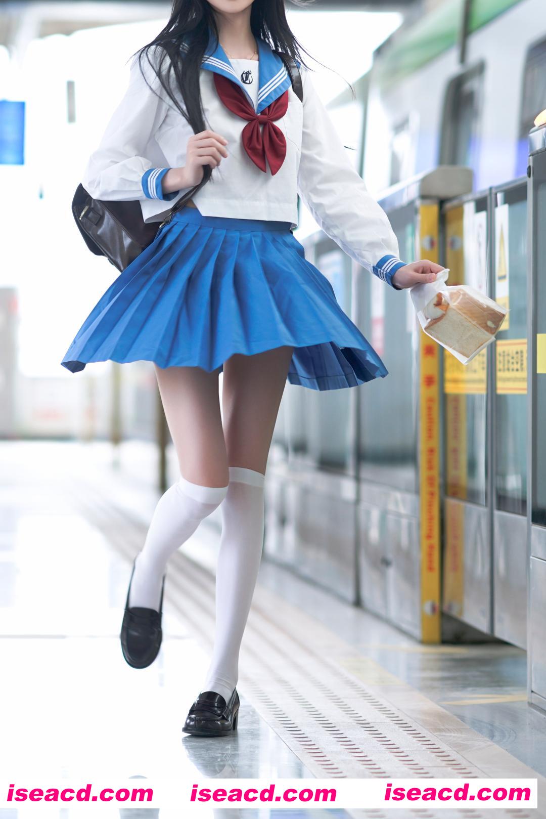 [COSPLAY] 桜桃喵 – 地铁JK [33P] [600M]