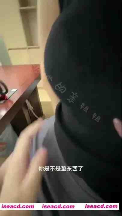 图片[1]-[剧情/步兵/中文] 海角会喷水亲姐姐作品：不穿内裤和我一起去找朋友玩… 中文步兵 [600M]-嘤嘤怪之家